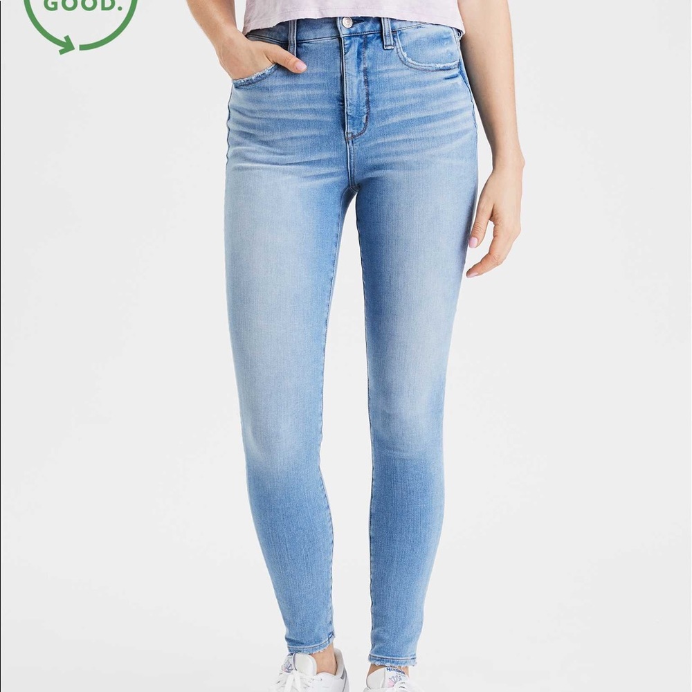 AMERICAN EAGLE SUPER HIGH WAISTED JEGGING